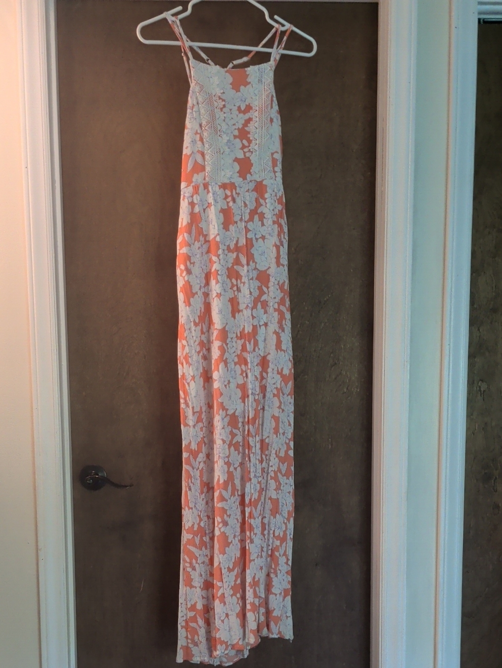 Soieblu Coral and White Backless, Floral Lace Maxi Dress